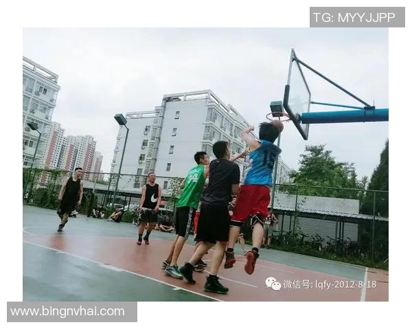 一柜子的篮球衣与青春岁月的追逐与梦想交织的故事